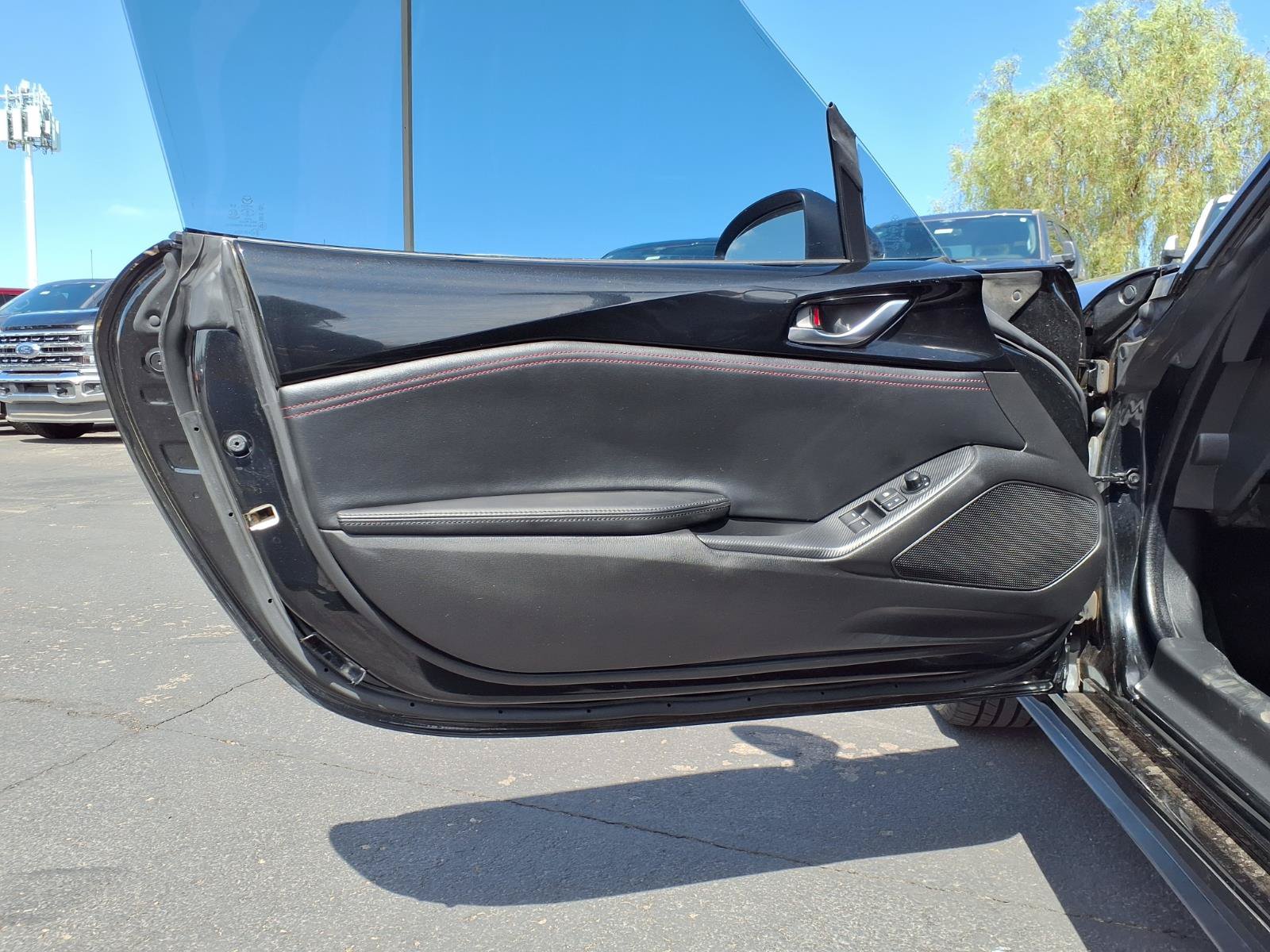 Used 2019 MAZDA MX-5 Miata RF Grand Touring RWD image 14