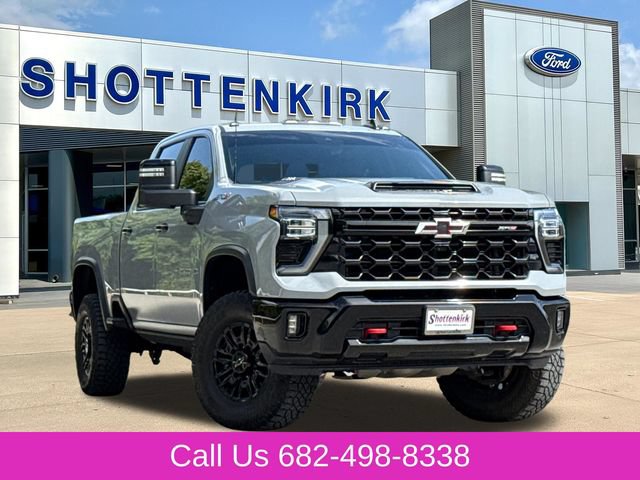 Used 2024 Chevrolet Silverado 2500 ZR2 w/ Technology Package AWD/4WD image 1