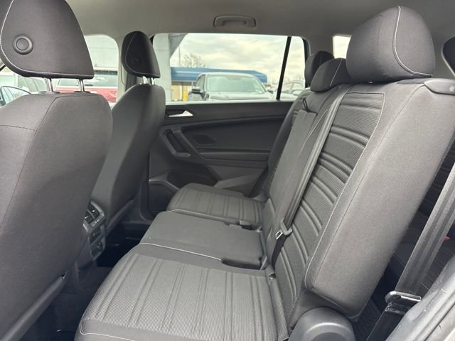 Used 2022 Volkswagen Tiguan S image 9