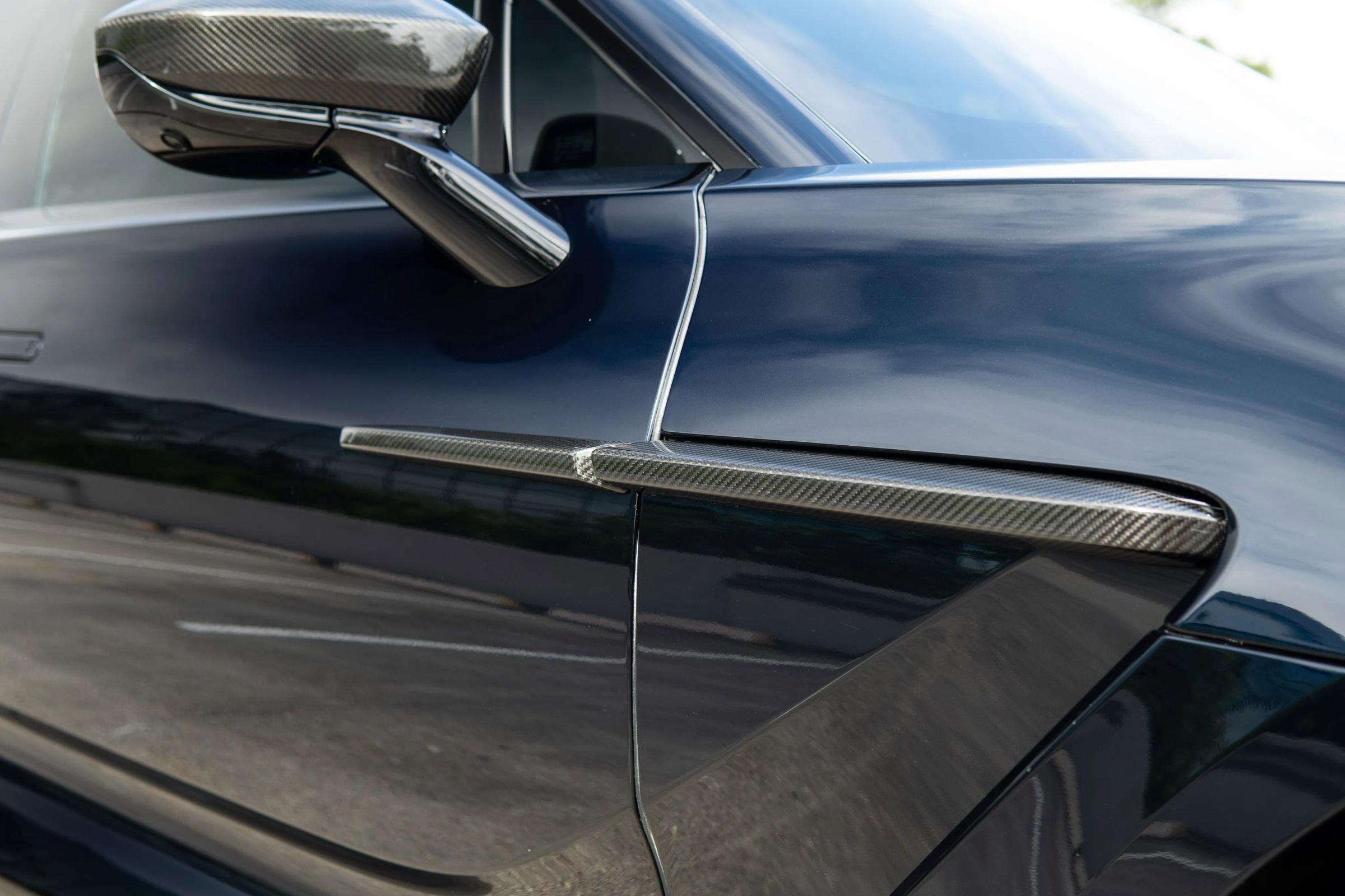 Used 2023 Aston Martin DBX 707 image 14