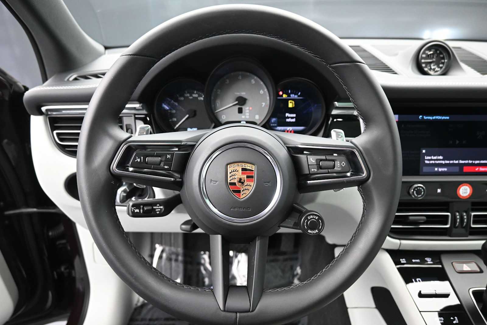 New 2026 Porsche Macan S AWD/4WD image 9