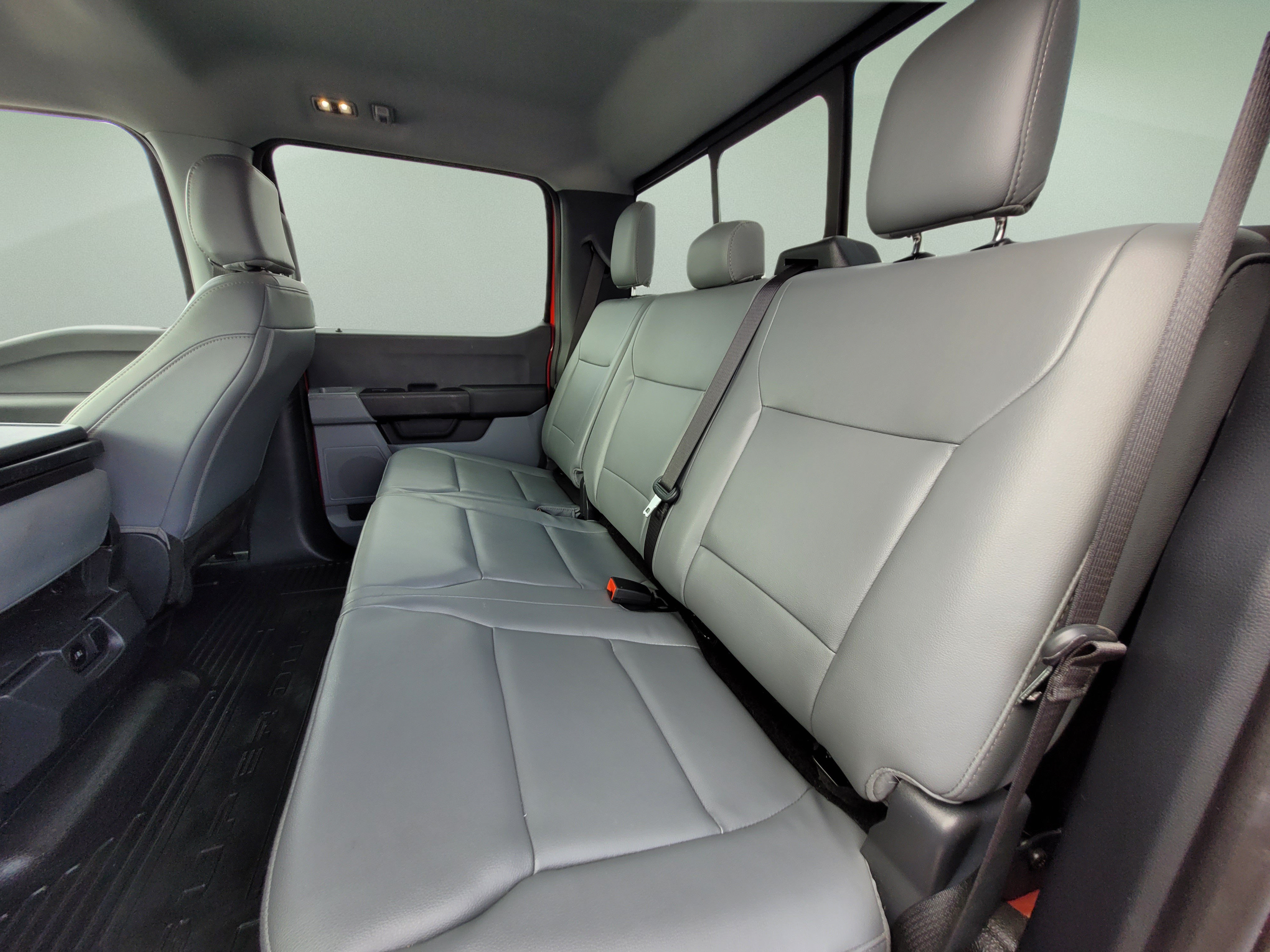 Used 2024 Ford F550 4x4 Crew Cab Super Duty image 17