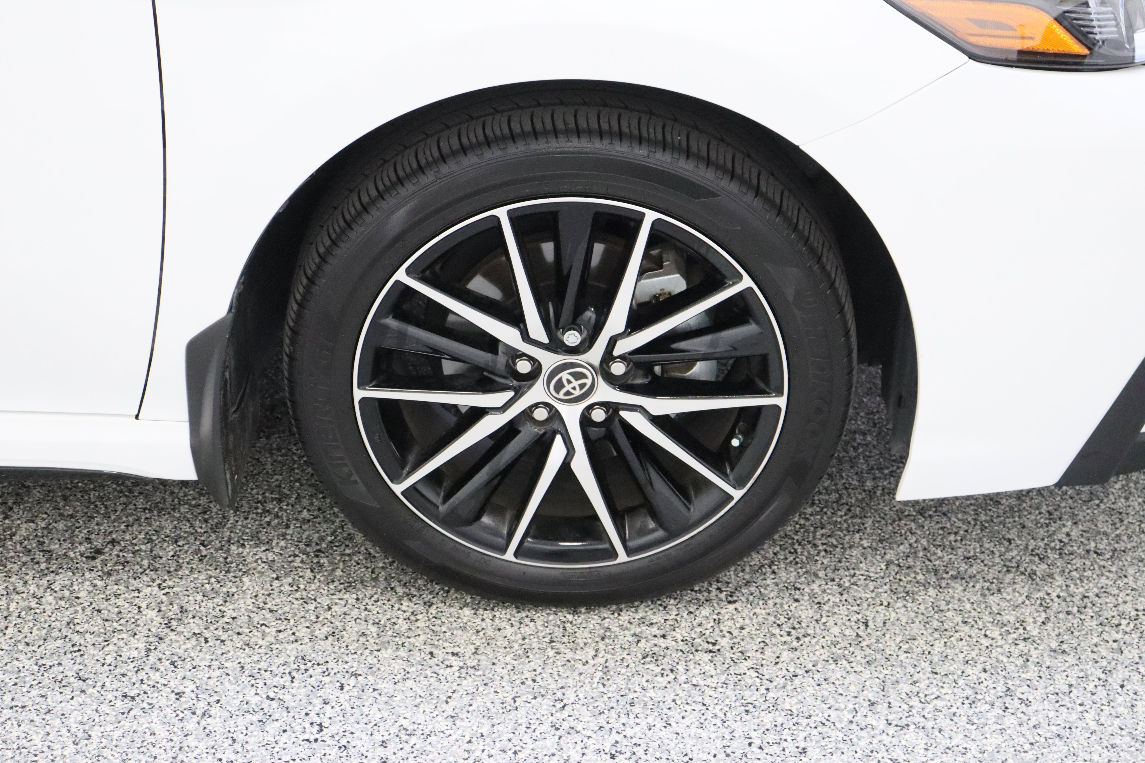 Certified 2023 Toyota Camry SE w/ Convenience Package image 5