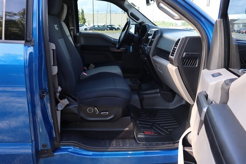 Used 2018 Ford F150 XLT w/ Equipment Group 302A Luxury AWD/4WD image 19
