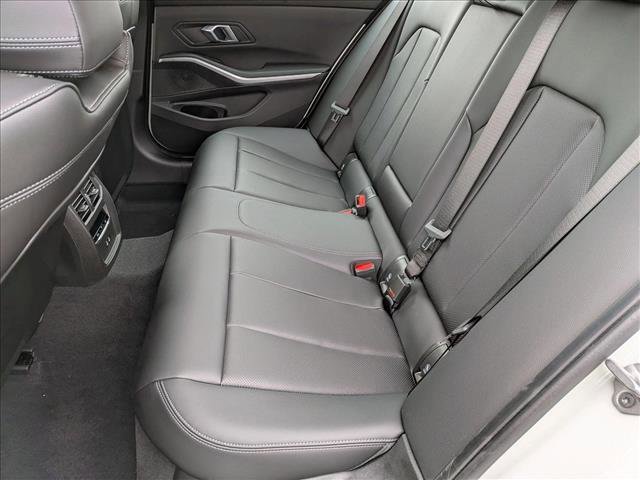 Used 2025 BMW 330i Sedan w/ Convenience Package RWD image 15