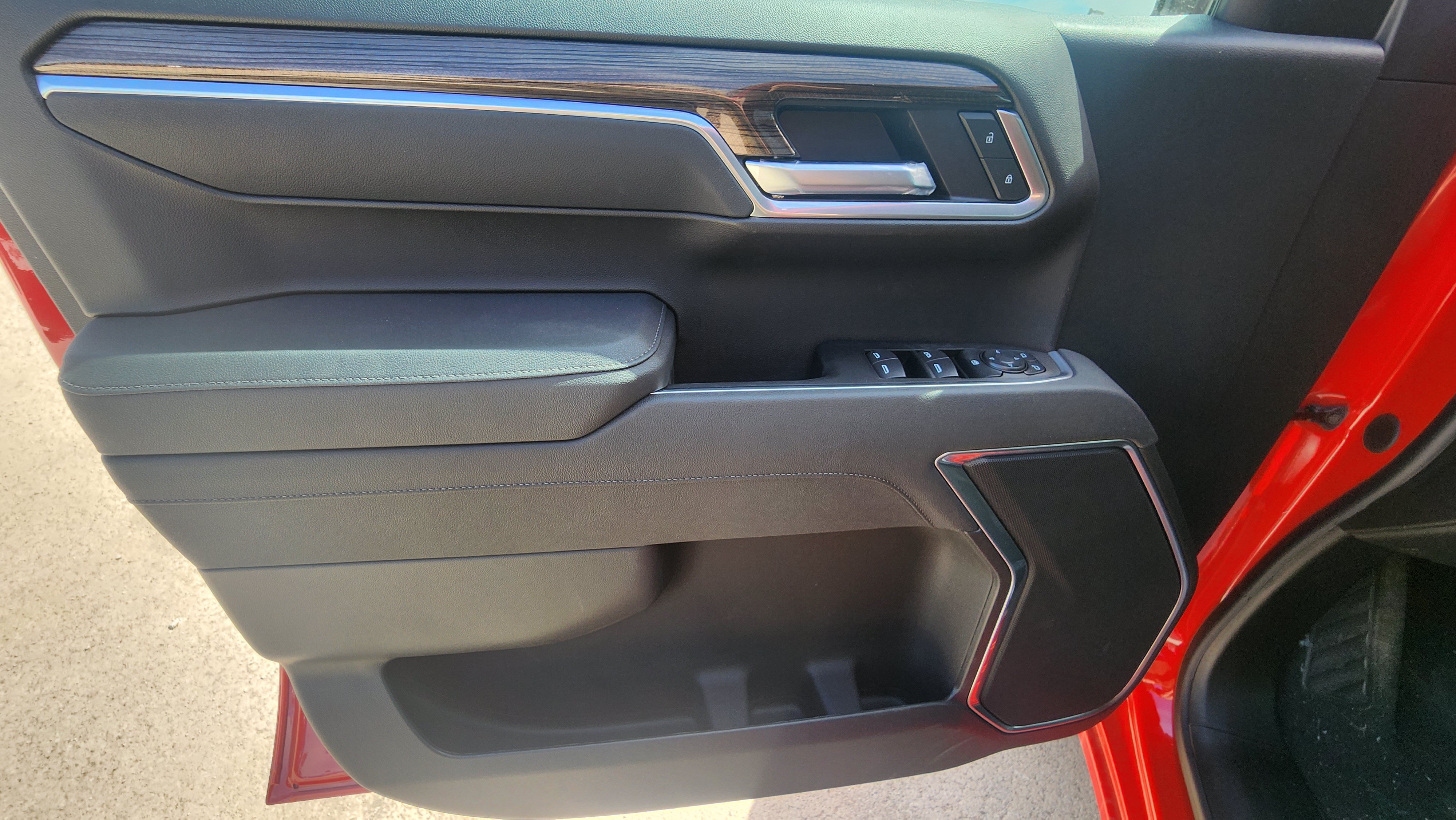 New 2026 Chevrolet Silverado 1500 LT AWD/4WD image 11