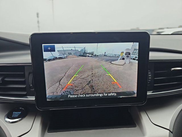 Used 2022 Ford Explorer XLT w/ Equipment Group 202A image 24