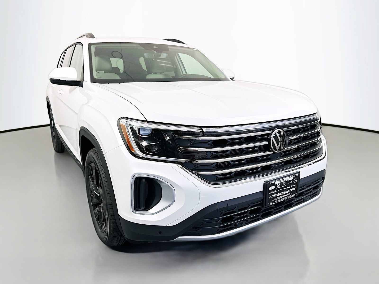 New 2026 Volkswagen Atlas SE AWD/4WD image 1