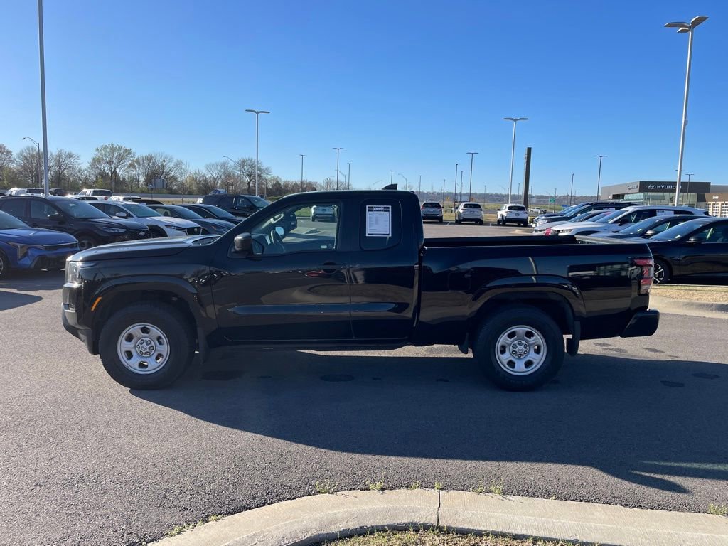 Used 2023 Nissan Frontier S RWD image 4