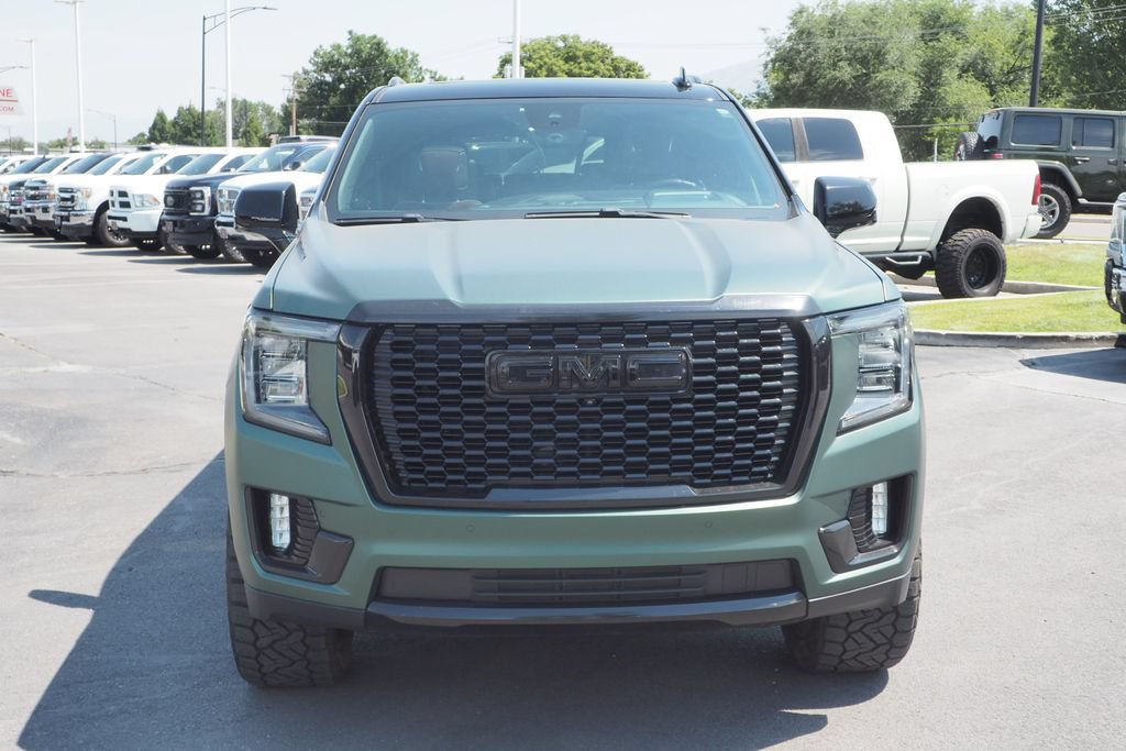 Used 2024 GMC Yukon XL Denali Ultimate AWD/4WD image 2