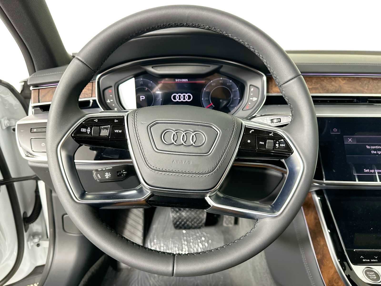 New 2025 Audi A8 L 3.0T image 11