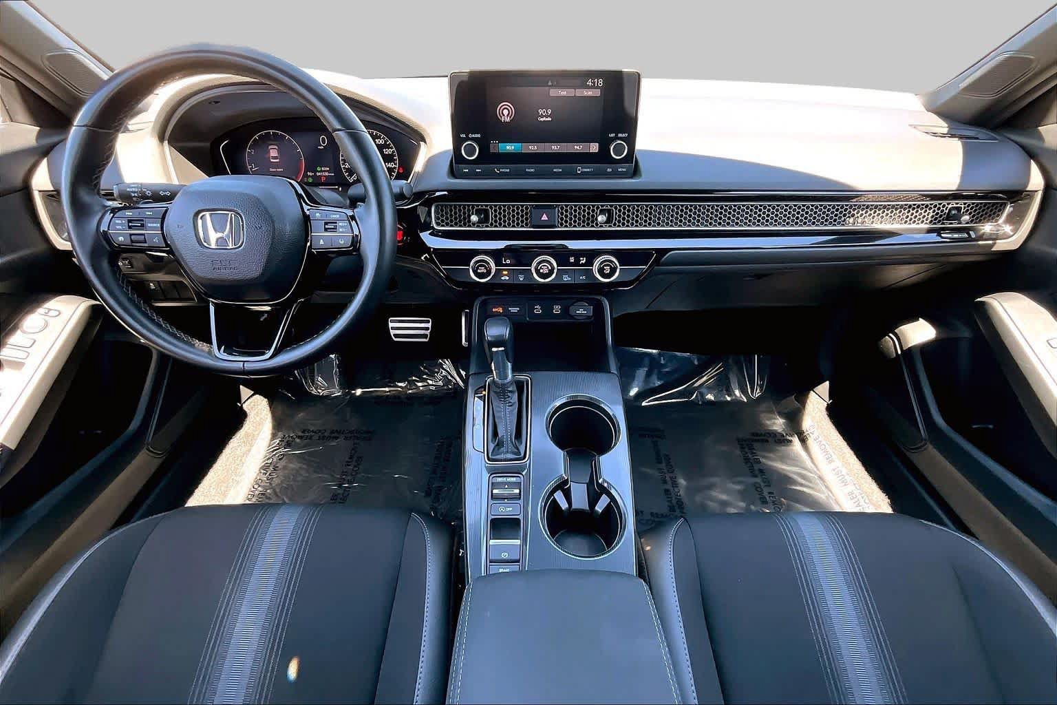 Used 2025 Honda Civic Sport image 15