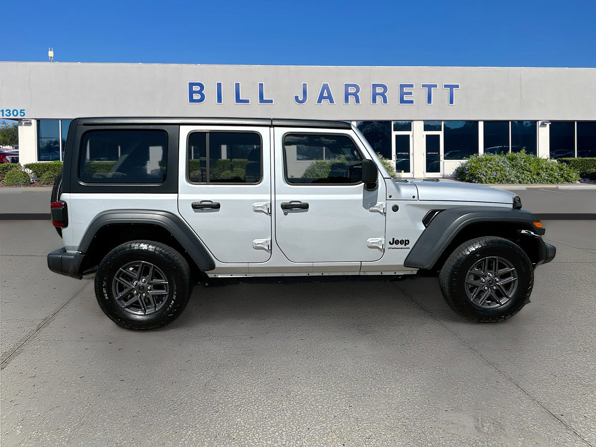 Used 2024 Jeep Wrangler Sport S AWD/4WD image 8