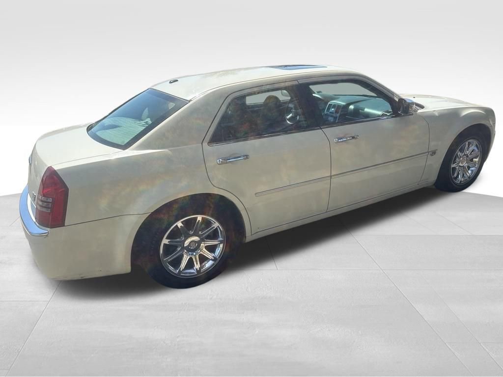 Used 2006 Chrysler 300 C w/ Navigation & Sound Group II image 19