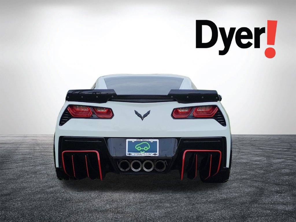 Used 2015 Chevrolet Corvette Stingray Coupe RWD image 5