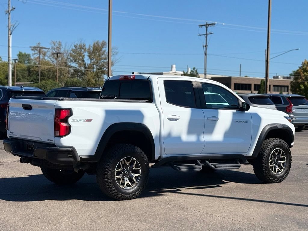 Used 2023 Chevrolet Colorado ZR2 w/ ZR2 Convenience Package III AWD/4WD image 31