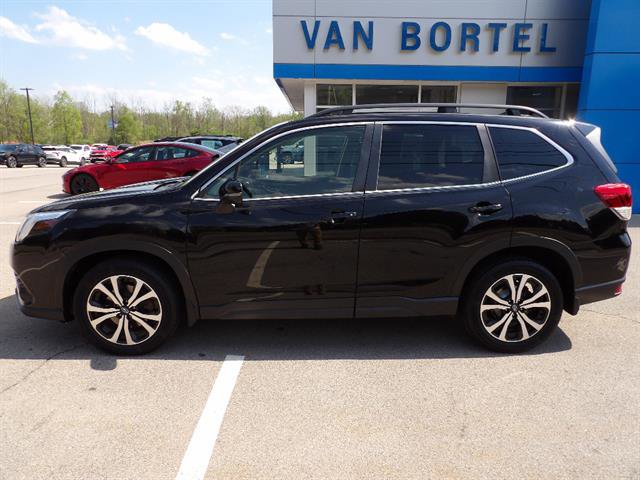 Used 2022 Subaru Forester Limited AWD/4WD image 2
