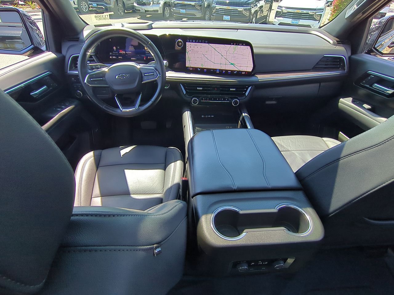 Used 2025 Chevrolet Tahoe Z71 w/ Comfort Package AWD/4WD image 20