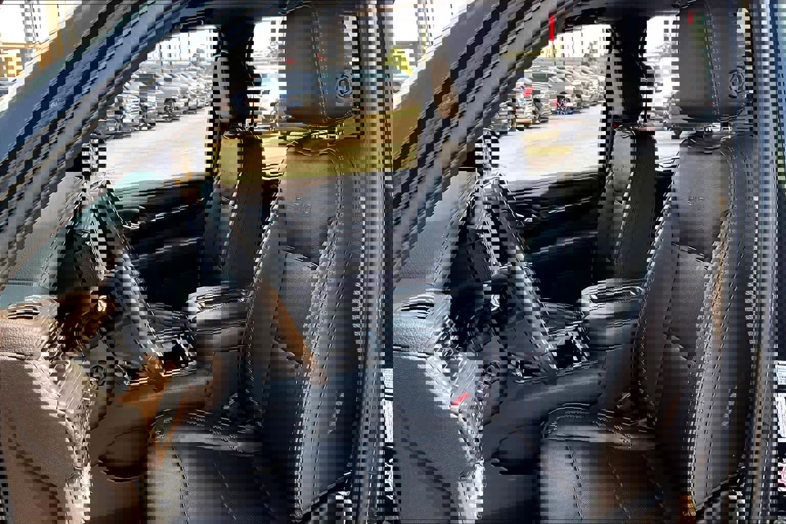 Certified 2021 GMC Yukon Denali w/ Denali Premium Package image 15