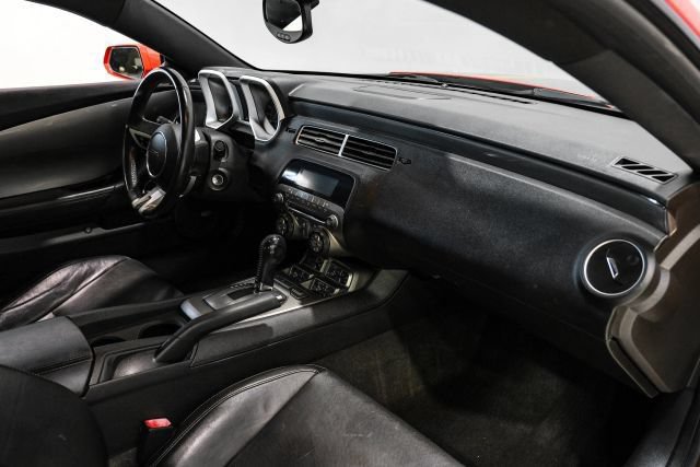 Used 2010 Chevrolet Camaro SS w/ LPO, Ground Effects Package RWD image 15