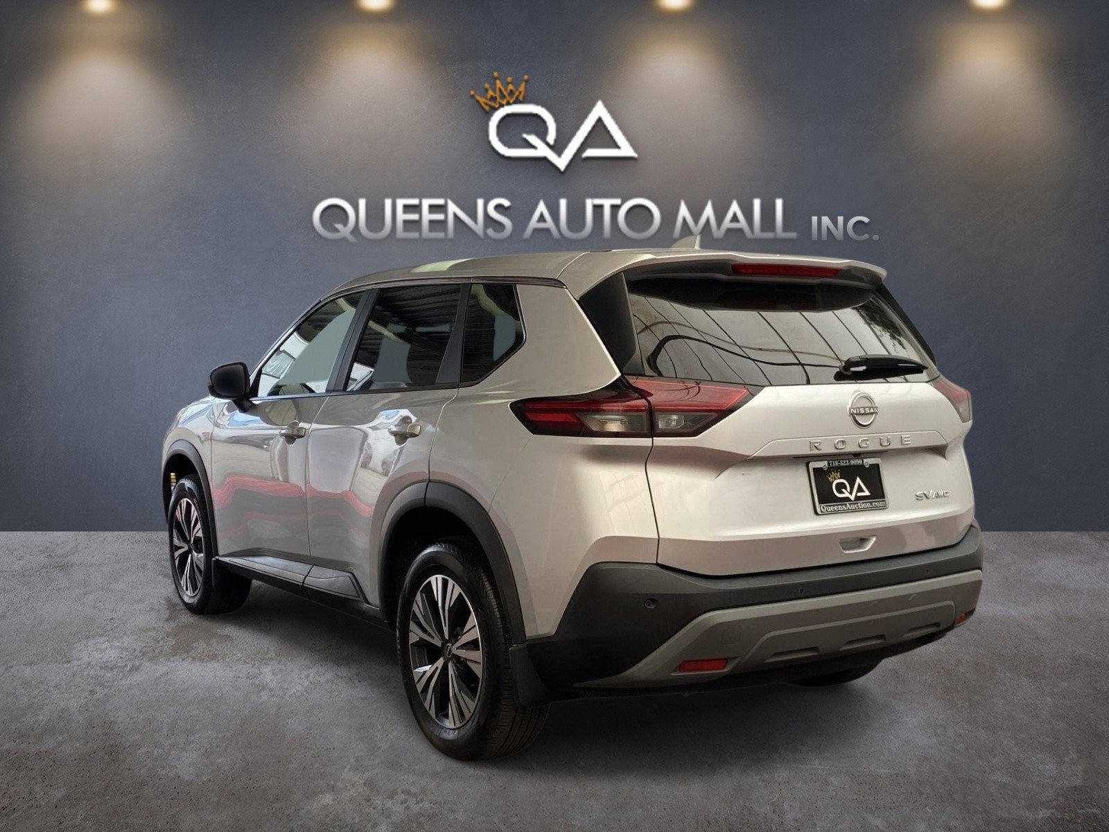 Used 2023 Nissan Rogue SV AWD/4WD image 4