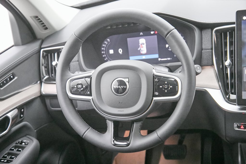 New 2026 Volvo XC90 B6 Core image 25