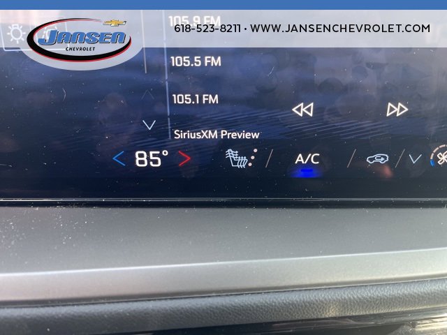 Used 2025 Chevrolet Traverse LT image 23