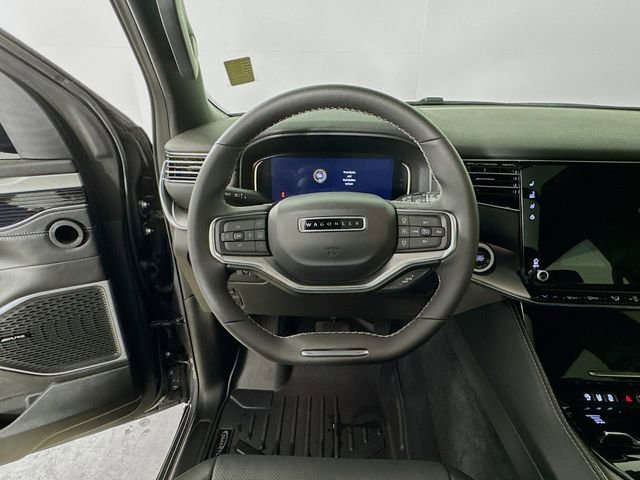 Used 2023 Jeep Wagoneer Series II AWD/4WD image 17