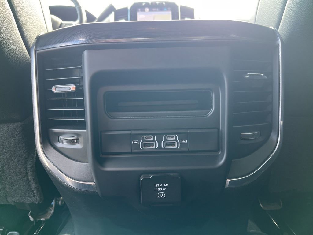 Used 2024 RAM 2500 Laramie w/ Night Edition AWD/4WD image 32