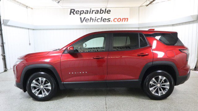 Used 2026 Chevrolet Equinox LT w/ Convenience Package II AWD/4WD image 1