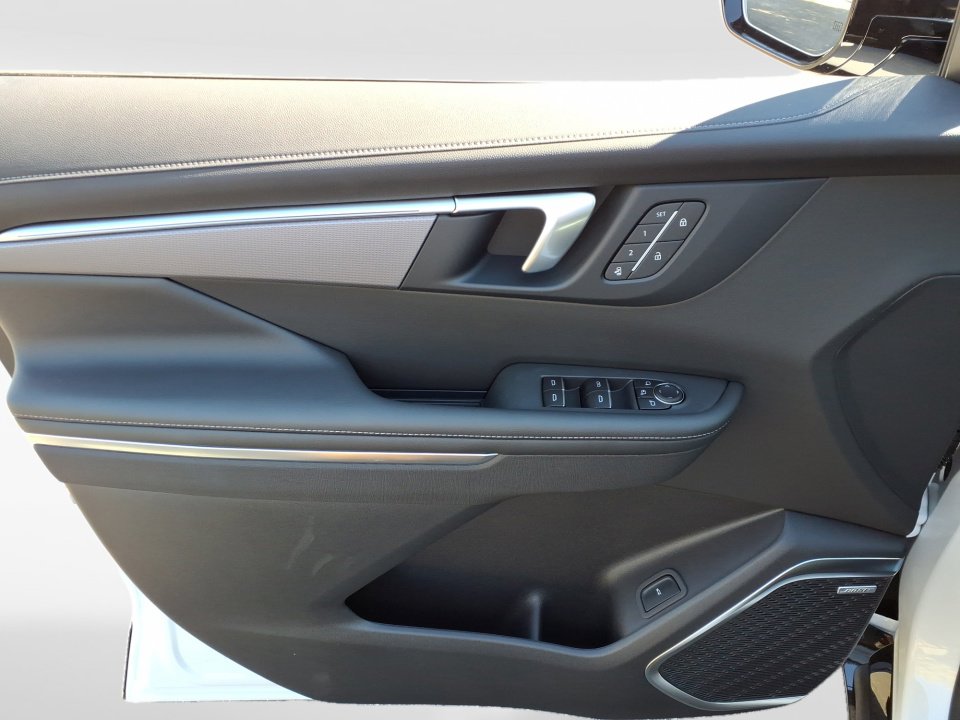 New 2026 Buick Enclave Sport Touring w/ Power Package image 17