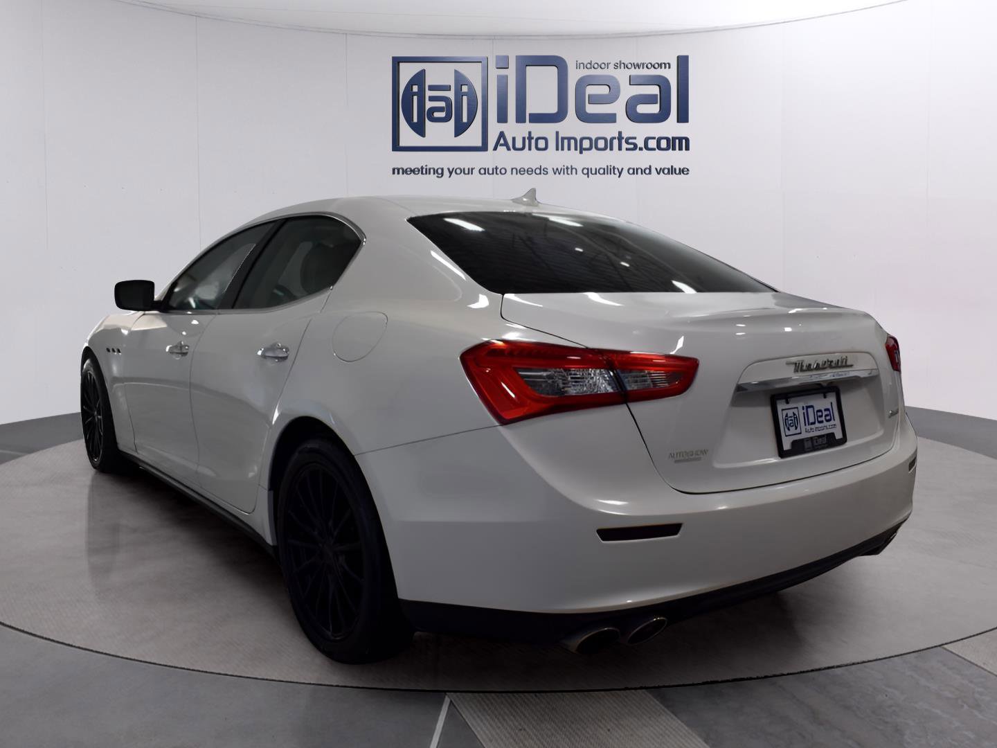 Used 2014 Maserati Ghibli image 2