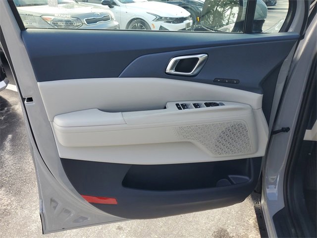 New 2026 Kia Carnival EX image 5