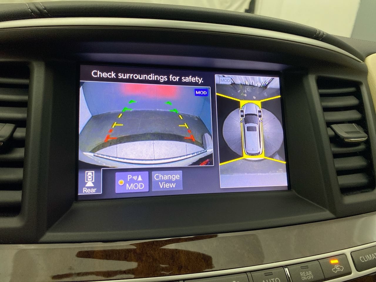Used 2018 INFINITI QX60 Luxe w/ Deluxe Technology Package AWD/4WD image 18