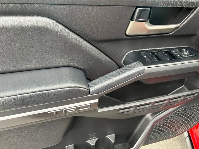Used 2025 Toyota Tacoma TRD Off-Road AWD/4WD image 13