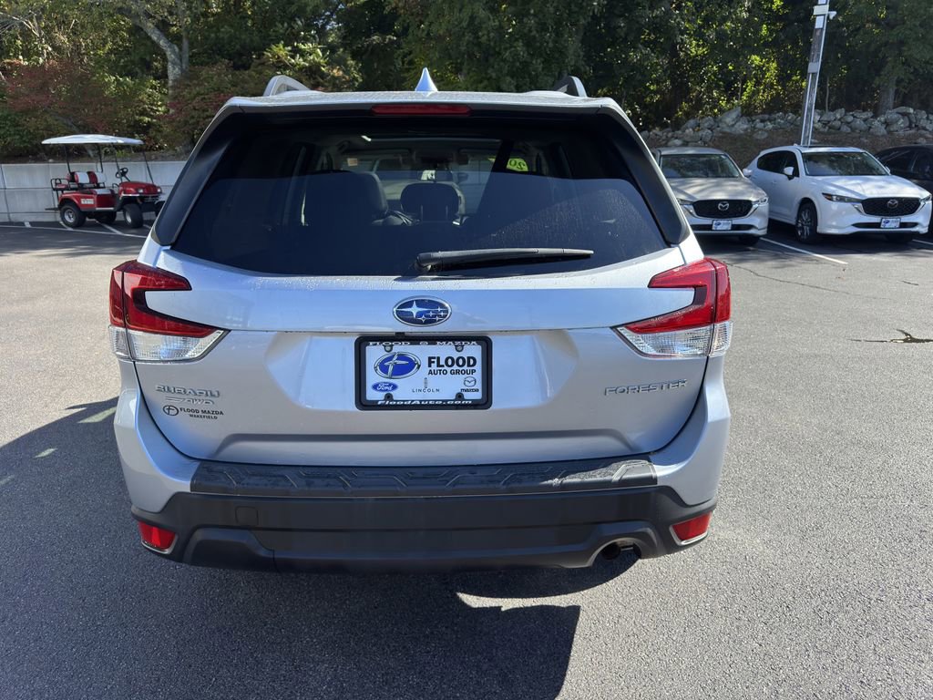 Used 2021 Subaru Forester Premium image 7