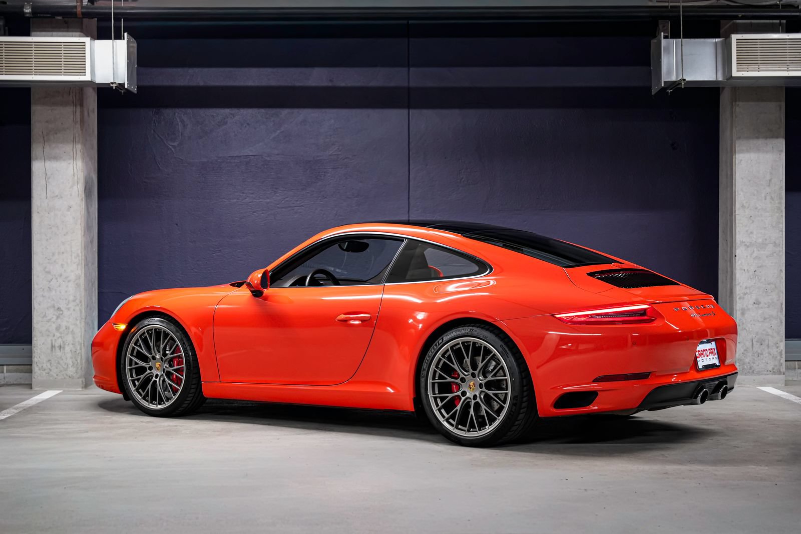 Used 2017 Porsche 911 Carrera S RWD image 8