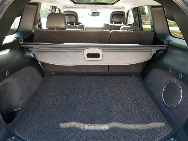 Used 2017 Jeep Grand Cherokee Summit image 10