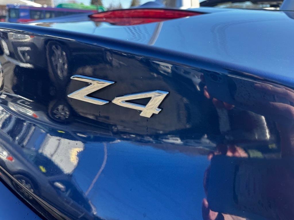 Used 2011 BMW Z4 sDrive35i image 18