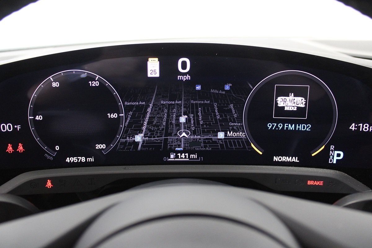 Used 2023 Porsche Taycan RWD image 21