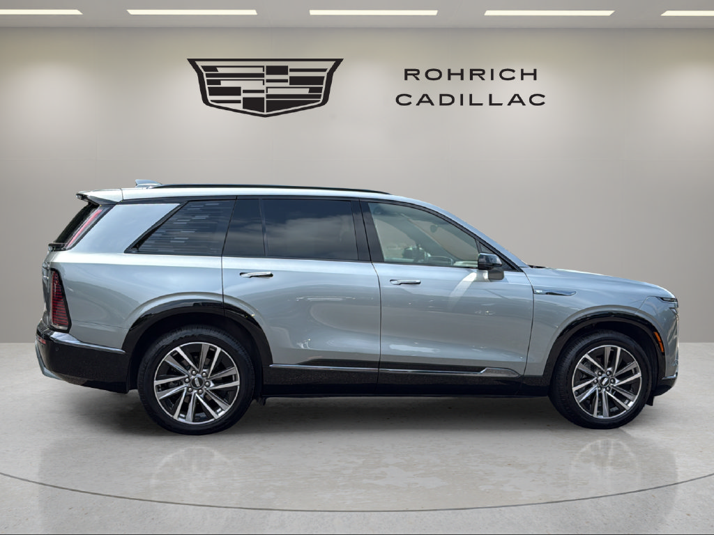 Certified 2026 Cadillac Vistiq Sport w/ LPO, Floor Liner Package AWD/4WD image 4