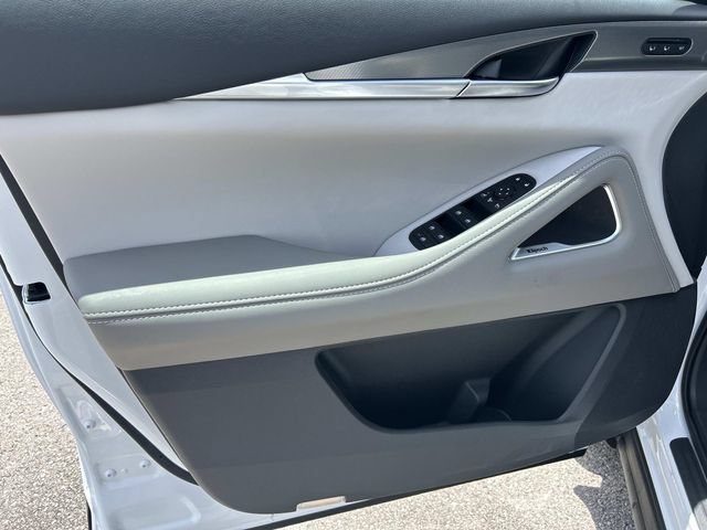 New 2027 INFINITI QX60 Luxe w/ Cargo Package FWD image 18