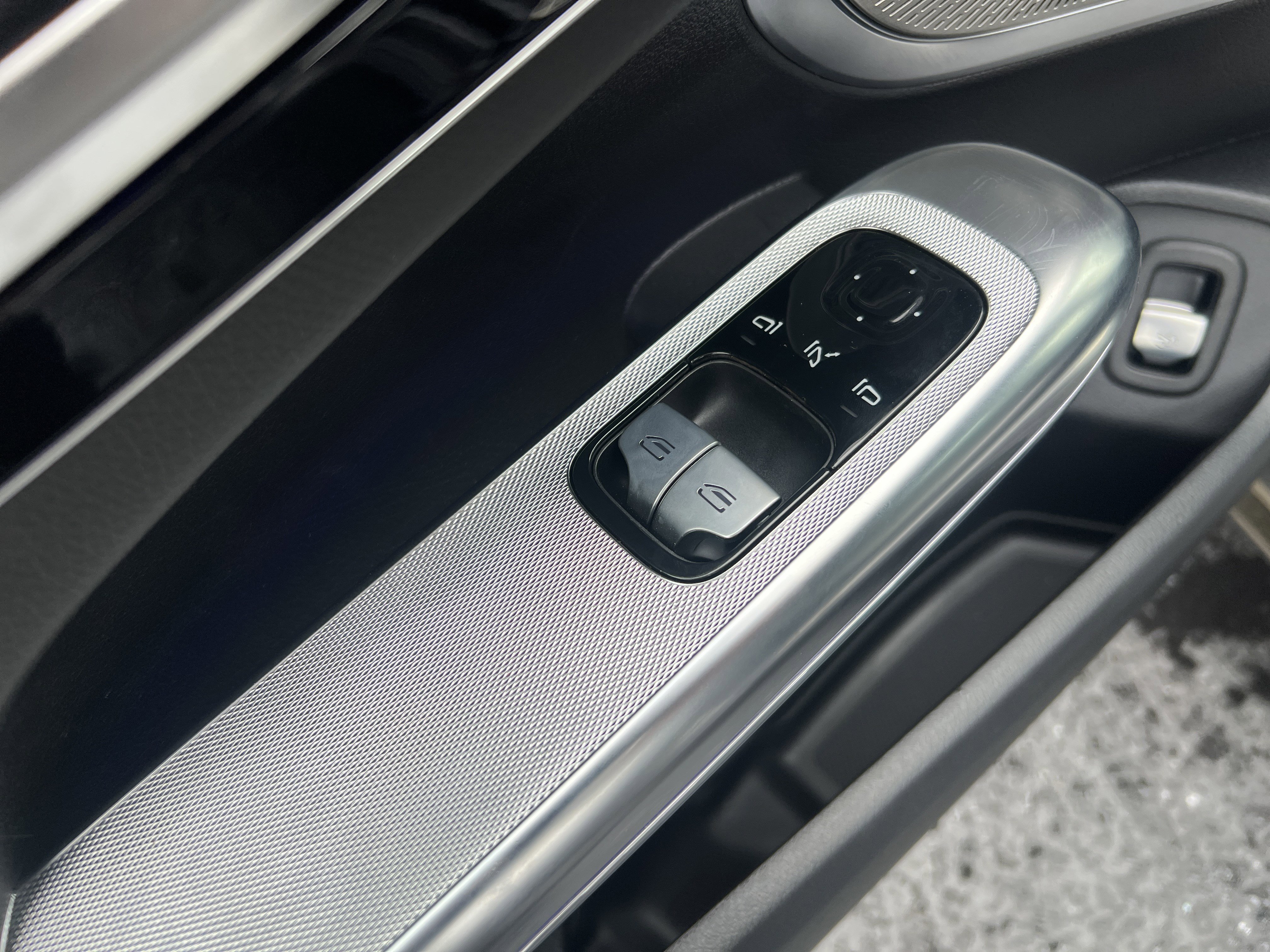 Certified 2024 Mercedes-Benz CLE 300 4MATIC Coupe image 15