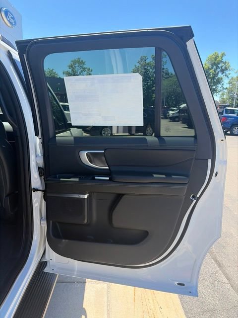 New 2026 Ford Expedition Max Platinum w/ Stealth Appearance Package AWD/4WD image 21