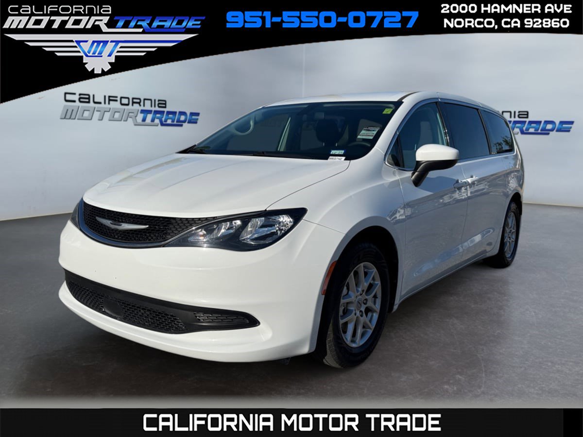 Used 2021 Chrysler Voyager LX video 1