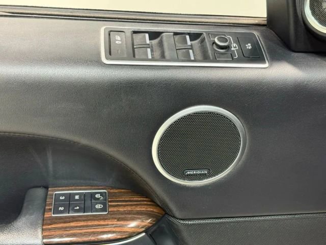 Used 2016 Land Rover Range Rover image 13
