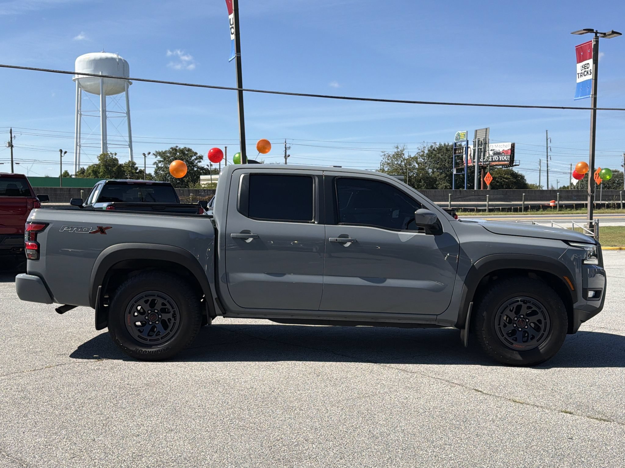 Used 2025 Nissan Frontier Pro-X RWD image 24