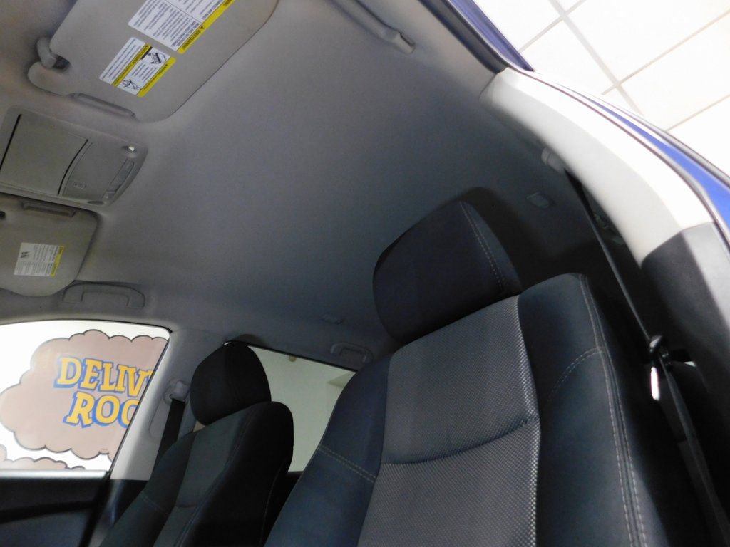 Used 2018 Nissan Pathfinder SV image 36