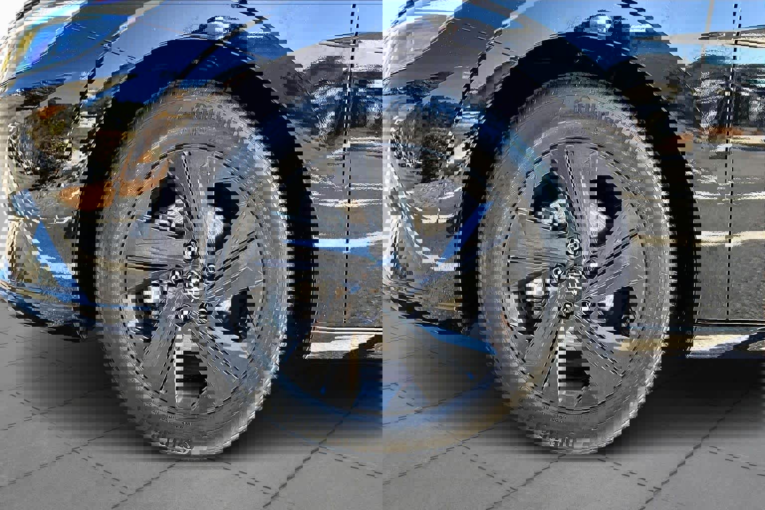 Used 2023 Hyundai Elantra SEL image 10