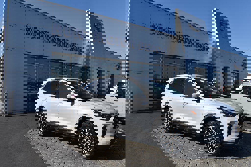 New 2025 Ford Escape SE w/ PHEV Premium Package image 1